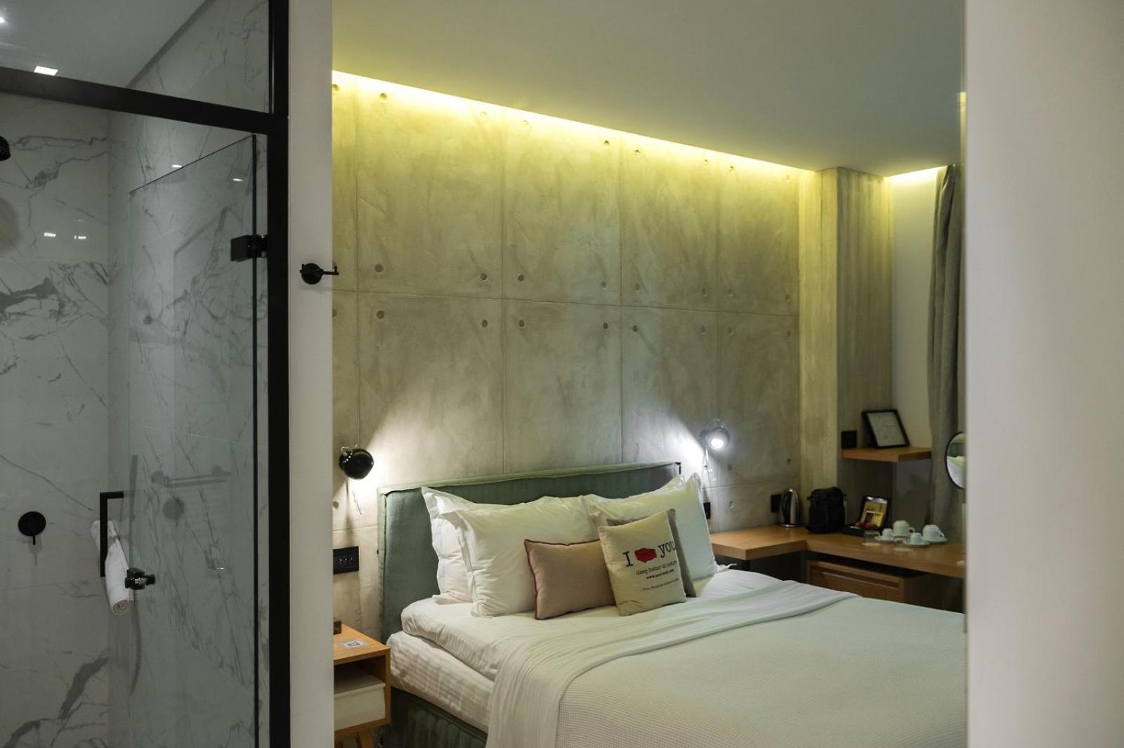 Hotel Coco-Mat Athens Jumelle Exteriér fotografie A room at the hotel